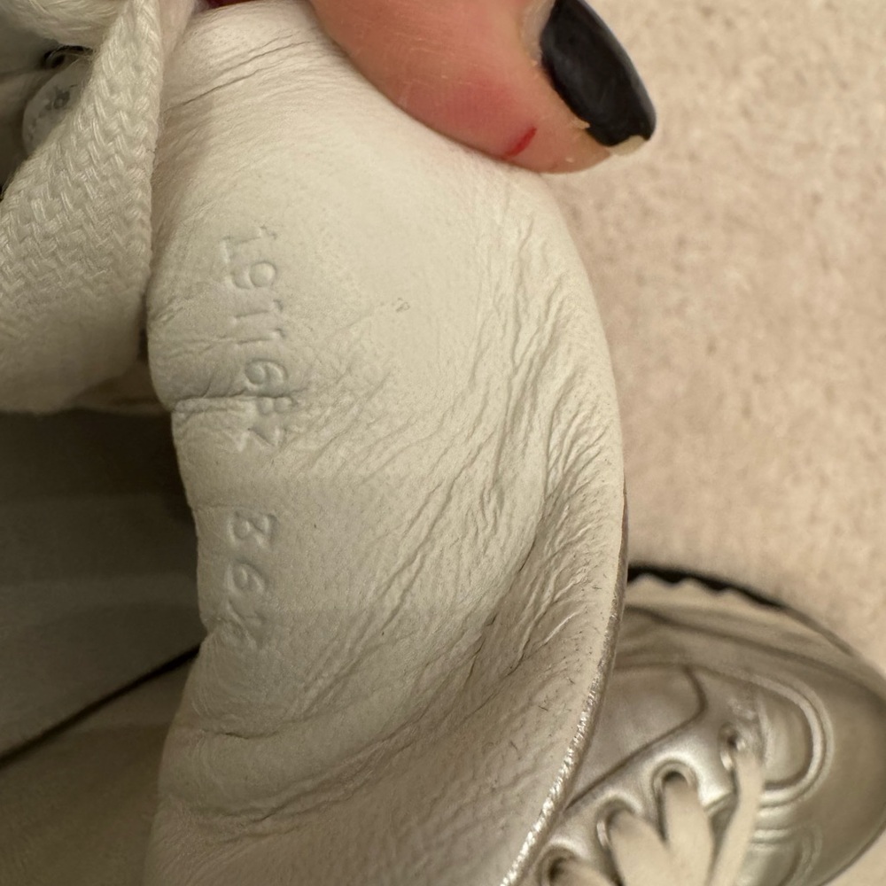 Hermes Silver Women's Sneakers - Picture 4 of 4